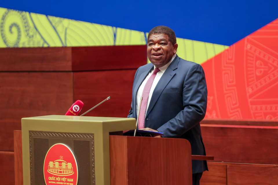 Phát biểu tại Tọa đàm, ngài Martin Chungong - Tổng thư ký Liên minh Nghị viện thế giới (IPU) chúc mừng Quốc hội Việt Nam và Trung ương Đoàn Thanh niên Cộng sản Hồ Chí Minh tổ chức một buổi tọa đàm ý nghĩa này. (Ảnh: Minh Sơn/Vietnam+)