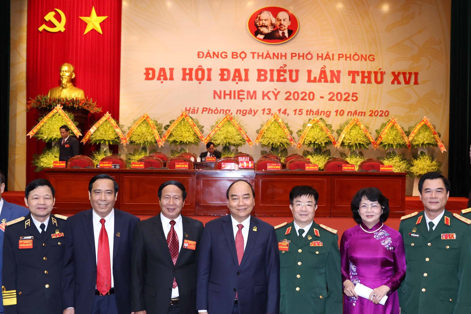 Thủ tướng Nguyễn Xuân Phúc với các đại biểu dự Đại hội. (Ảnh: Thống Nhất/TTXVN)