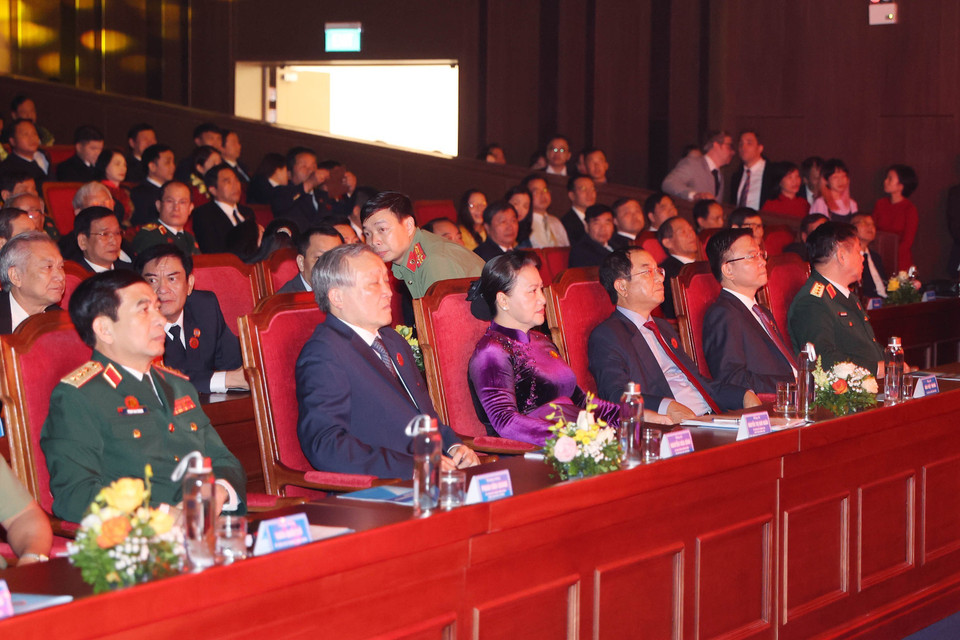 Chủ tịch Quốc hội Nguyễn Thị Kim Ngân dự Đại hội Thi đua yêu nước Tòa án nhân dân lần thứ IV. (Ảnh: Trọng Đức/TTXVN)