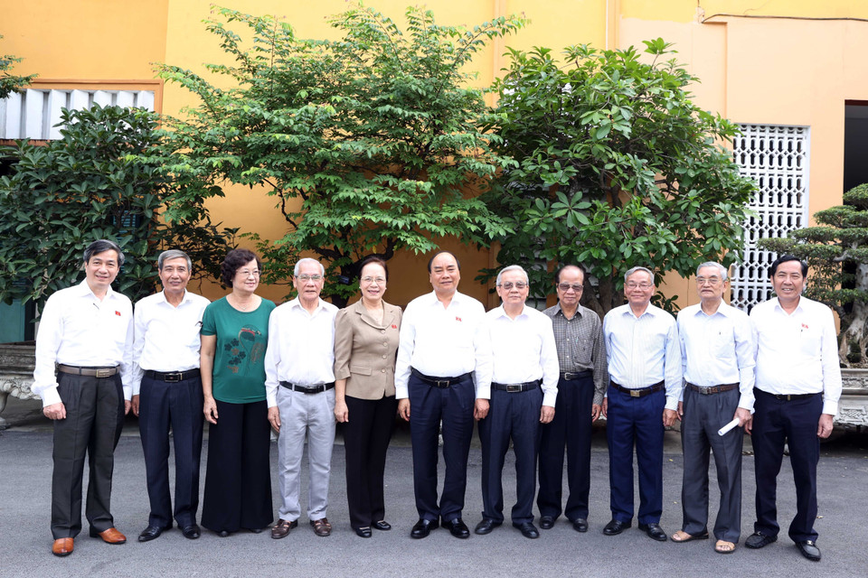 Thủ tướng Nguyễn Xuân Phúc tại buổi tiếp xúc cử tri trước Kỳ họp thứ 10, Quốc hội khóa XIV. (Ảnh: Thống Nhất/TTXVN)