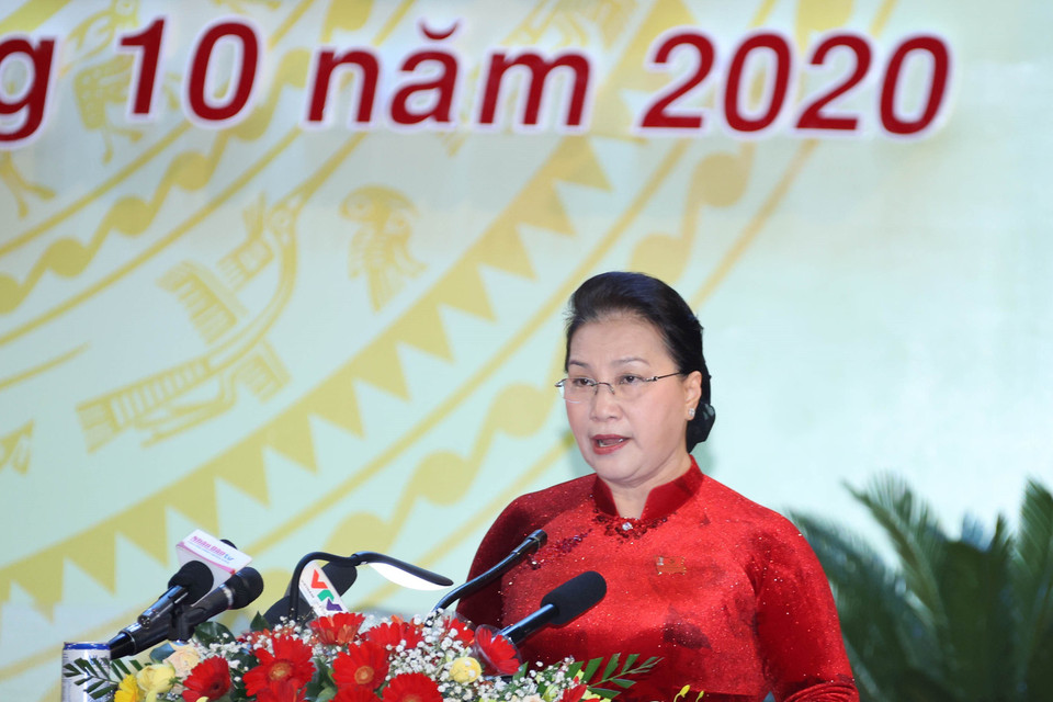 Chủ tịch Quốc hội Nguyễn Thị Kim Ngân phát biểu tại Đại hội đại biểu Đảng bộ tỉnh Khánh Hòa lần thứ XVIII. (Ảnh: Trọng Đức/TTXVN)