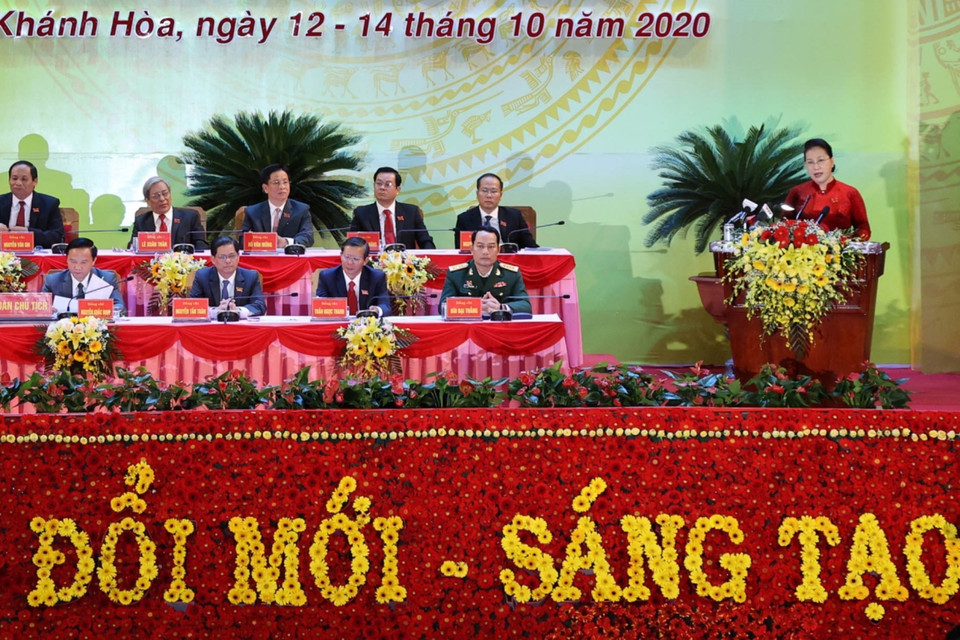 Chủ tịch Quốc hội Nguyễn Thị Kim Ngân phát biểu tại Đại hội đại biểu Đảng bộ tỉnh Khánh Hòa lần thứ XVIII. (Ảnh: Trọng Đức/TTXVN)
