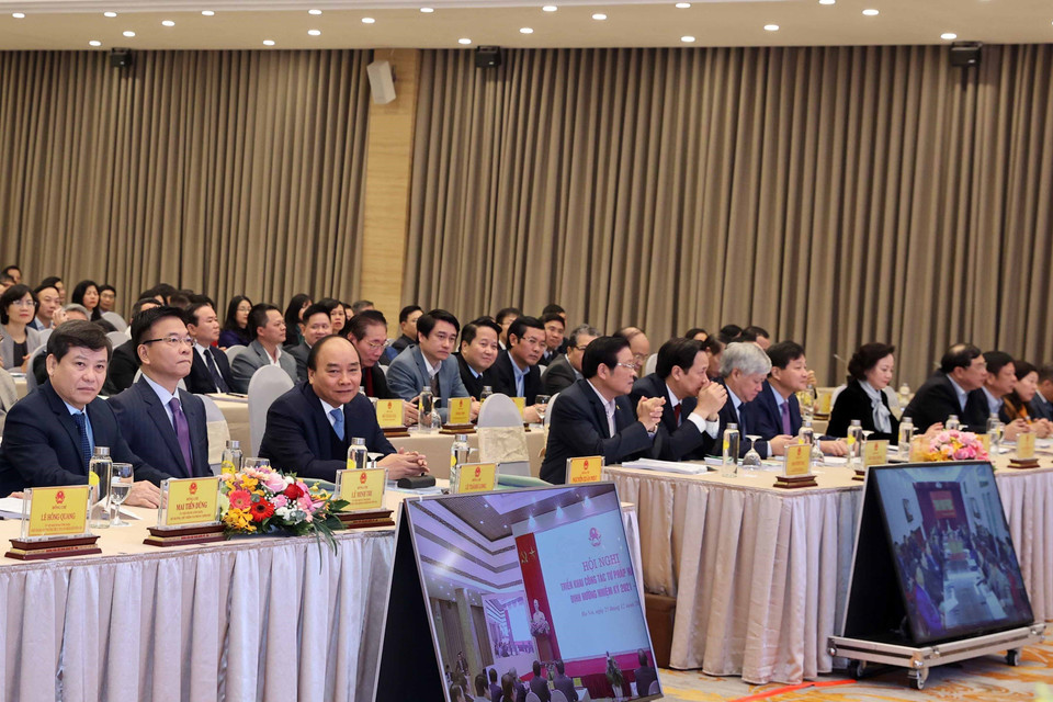 Thủ tướng Nguyễn Xuân Phúc với các đại biểu dự hội nghị. (Ảnh: Thống Nhất/TTXVN)