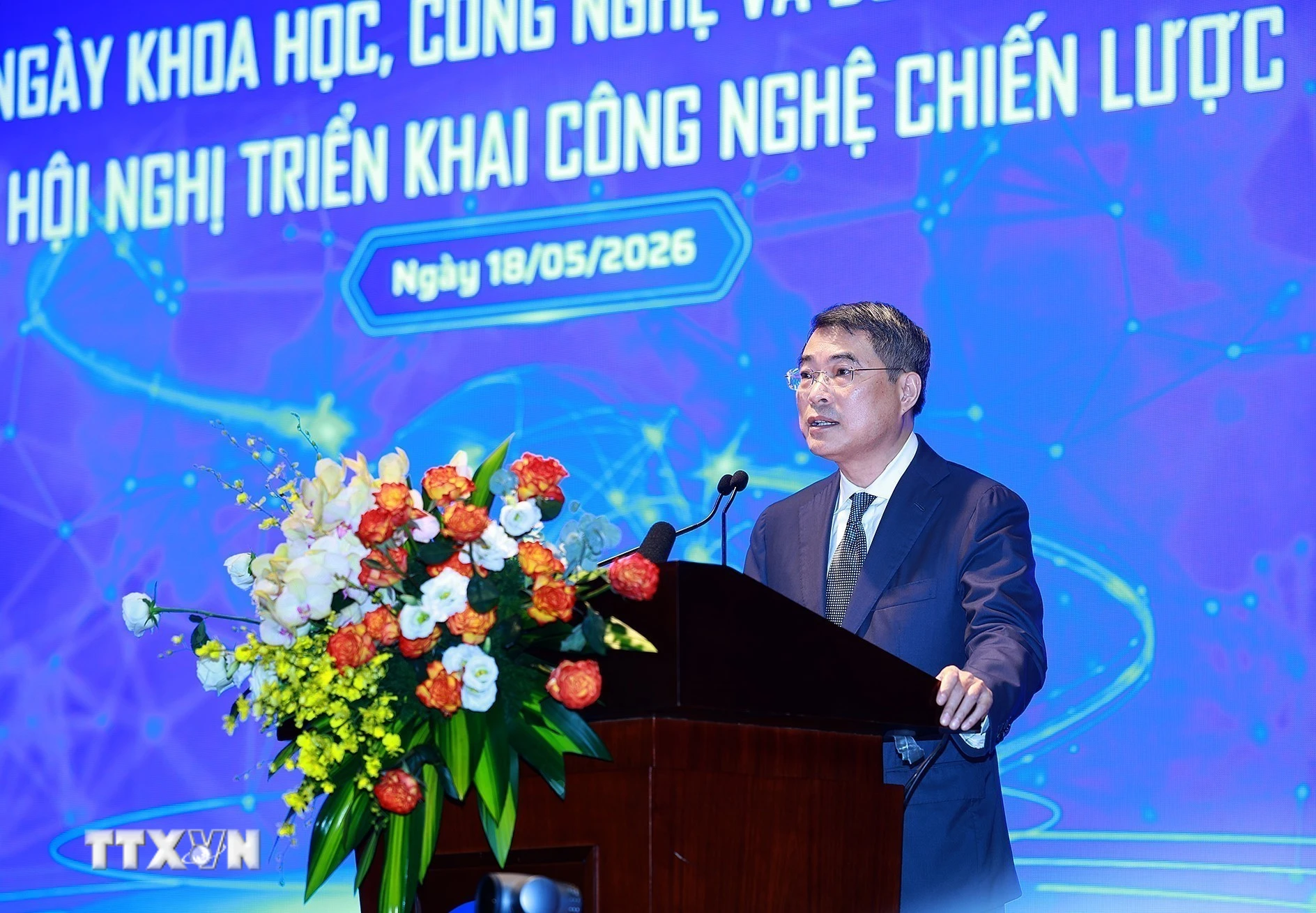 Thủ tướng dự Lễ chào mừng Ngày Khoa học Công nghệ và Đổi mới sáng tạo Việt Nam