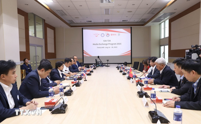 Quang cảnh hội thảo “Hợp tác truyền thông Thái Lan-Việt Nam.” (Ảnh: Đỗ Sinh/TTXVN) ttxvn-hop-tac-bao-chi-viet-nam-thai-lan-2.jpg