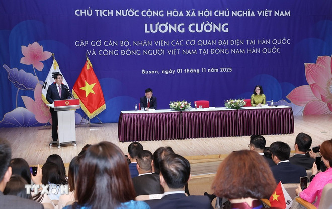 ttxvn-chu-tich-nuoc-gap-mat-cong-dong-nguoi-viet-nam-tai-dong-nam-han-quoc-2.jpg