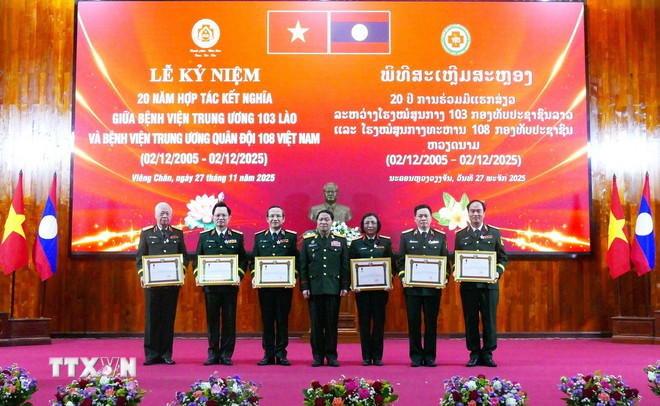 ttxvn-viet-nam-lao-y-te-1.jpg
