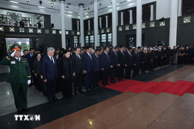 ttxvn-le-quoc-tang-nguyen-chu-tich-nuoc-tran-duc-luong-11.jpg