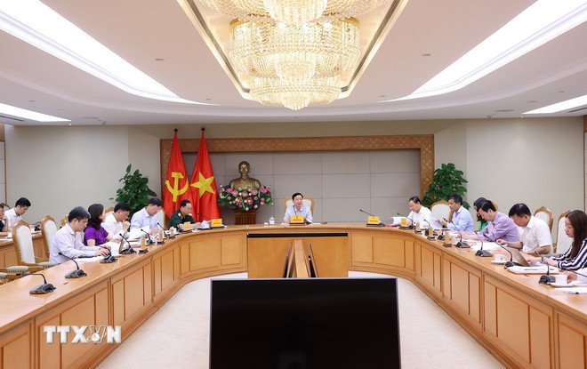 ttxvn-pho-thu-tuong-tran-hong-ha-kinh-te-bien-3.jpg