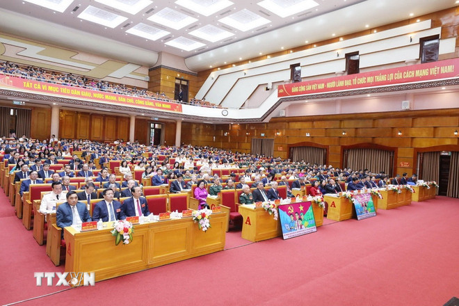 Delegierte beim Kongress. (Foto: Anh Tuan/VNA) ttxvn-lang-son-dai-hoi-dang2.jpg