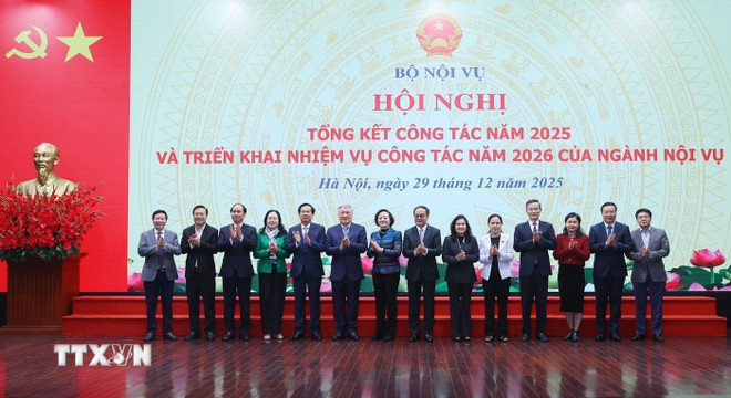 ttxvn-nguyen-hoa-binh-nganh-noi-vu3.jpg