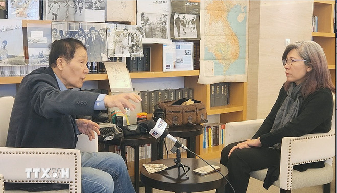 Ông Ahn Byung Chan, cựu phóng viên báo Habkuk Ilbo, chia sẻ với phóng viên TTXVN tại Hàn Quốc. (Ảnh: Trường Giang/TTXVN) ttxvn-nha-bao-ahn-byung-chan-5.jpg