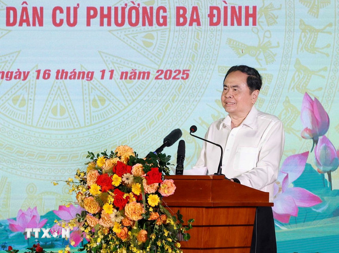 Președintele Adunării Naționale, Tran Thanh Man, vorbește. (Foto: Thong Nhat/VNA) ttxvn-tong-bi-thu-va-chu-tich-quoc-hoi-du-ngay-hoi-dai-doan-ket-tai-phuong-ba-dinh-7.jpg