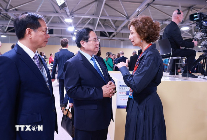 Thủ tướng Phạm Minh Chính gặp Tổng giám đốc UNESCO Audrey Azoulay. (Ảnh: Dương Giang/TTXVN) ttxvn-thu-tuong-unesco.jpg