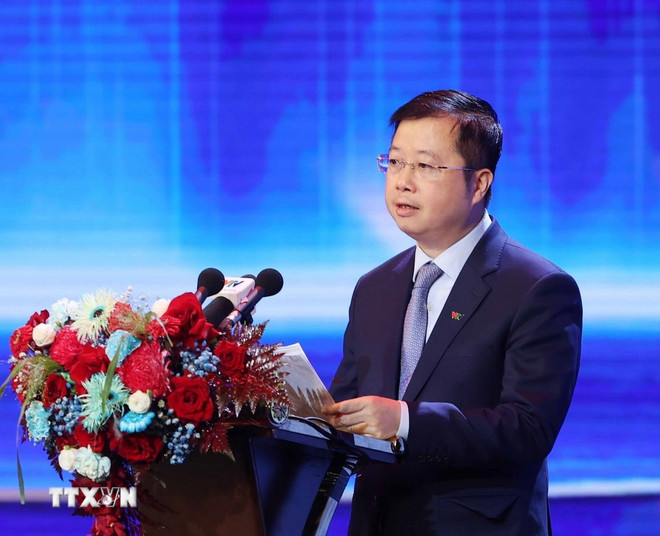 Na slavnostním ceremoniálu pronesl projev generální ředitel Vietnamské televize Nguyen Thanh Lam. (Foto: Thong Nhat/VNA) ttxvn-tong-bi-thu-dai-truyen-hinh-2.jpg