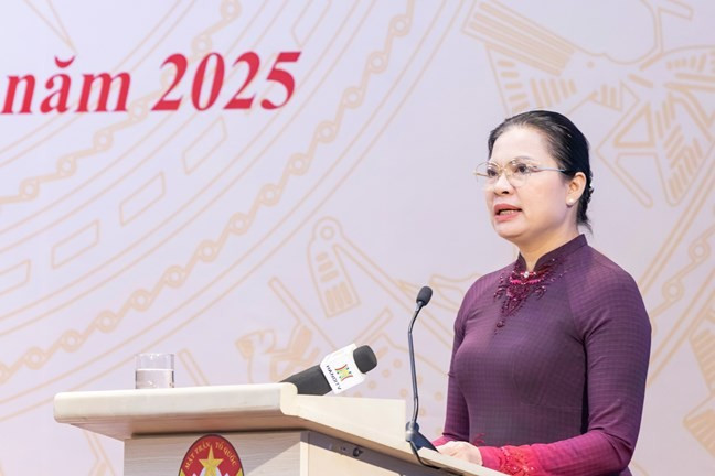Member of the Party Central Committee, Vice President of the Central Committee of the Vietnam Fatherland Front Ha Thi Nga spoke at the Conference. (Source: Vietnam Fatherland Front website) ha-thi-nga.jpg