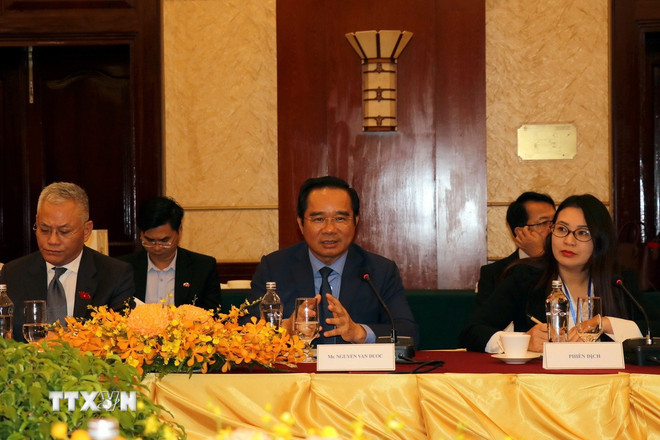 Ho Chi Minh Şehri Halk Komitesi Başkanı Nguyen Van Duoc resepsiyonda konuşuyor. (Fotoğraf: Thanh Vu/TTXN) ttxvn-chu-tich-ubnd-tp-ho-chi-minh-hoi-kien-chu-tich-thuong-vien-quoc-hoi-cong-hoa-sec-3.jpg