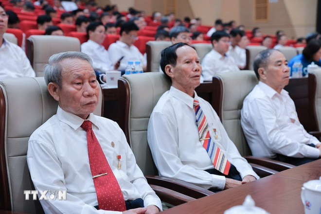 Tập đoàn TKV đổi mới công tác thi đua, góp phần đảm bảo an ninh năng lượng ttxvn-dai-hoi-thi-dua-yeu-nuoc-tap-doan-cong-nghiep-than-khoan-san-5.jpg