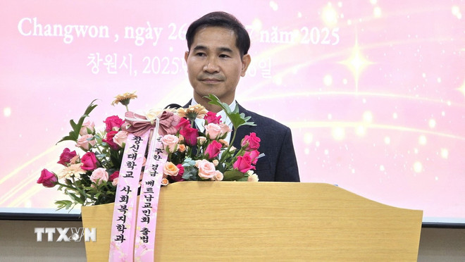 ttxvn-ra-rat-chi-hoi-nguoi-viet-nam-tai-gyeongnam-han-quoc-3.jpg