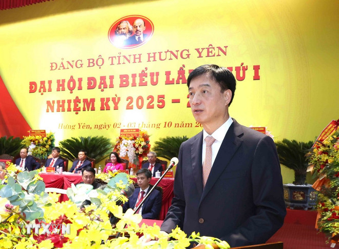 Mr. Nguyen Duy Ngoc, Politburo member, Secretary of the Party Central Committee, Chairman of the Central Inspection Commission, gave a speech directing the Congress. (Photo: Phuong Hoa/VNA) ttxvn-nguyen-ngoc-duy.jpg