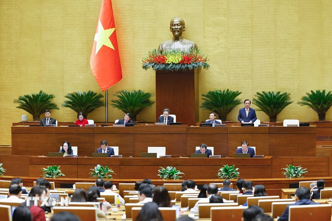 Viseformann i nasjonalforsamlingen, Le Minh Hoan, taler. (Foto: Doan Tan/VNA) ttxvn-le-minh-hoan2.jpg