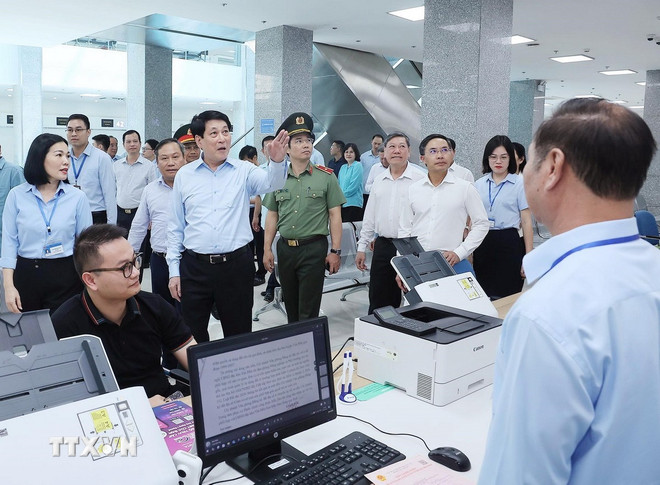 ttxvn-chu-tich-nuoc-lam-viec-voi-ban-thuong-vu-tinh-uy-quang-ninh-4.jpg