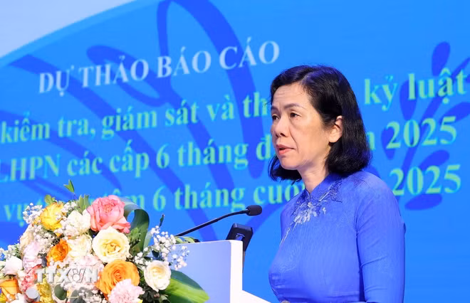 ttxvn-nguyen-minh-huong-phu-nu.jpg