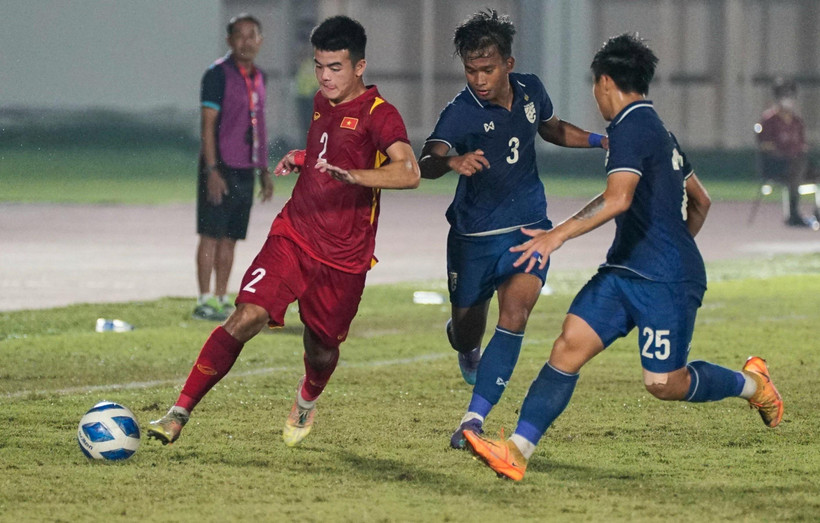 U19 Việt Nam đối đầu U19 Thái Lan cùng quyết tâm phải thắng nhằm quên đi thất bại bị loại ở bán kết. (Ảnh: VFF) 