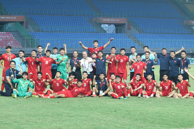 U19 Việt Nam đã cởi bỏ được áp lực tâm lý nặng nền sau thất bại ở bán kết trước U19 Malaysia. (Ảnh: VFF) 