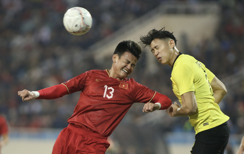 Tuyển Việt Nam thắng 3-0 trước Malaysia tại vòng bảng AFF Cup 2022 trên sân nhà Mỹ Đình. (Ảnh: PV/Vietnam+)