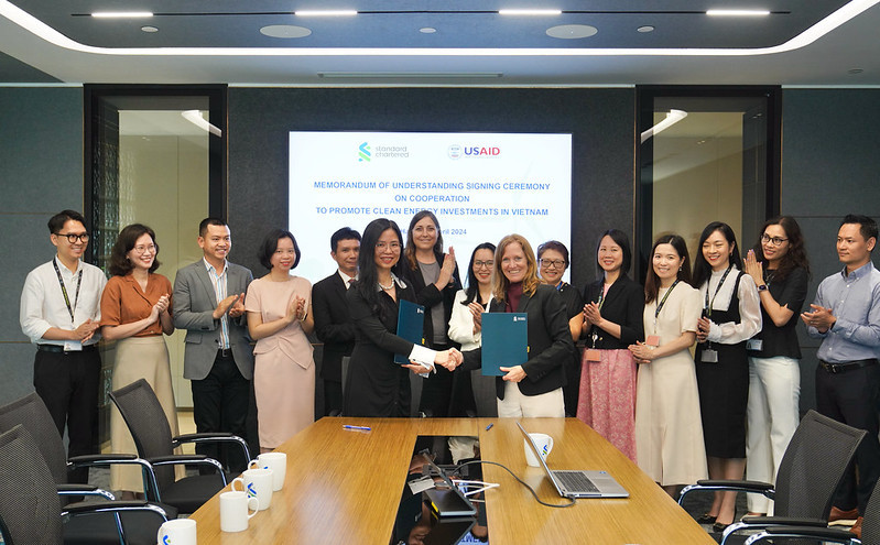 Standard Chartered Việt Nam và Hoa Kỳ hợp tác thúc đẩy đầu tư vào năng lượng sạch tiên tiến tại Việt Nam. (Ảnh: Vietnam+)