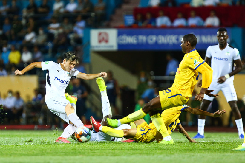 Bầu Đức mới đây cho biết Hoàng Anh Gia Lai có sao đá vậy, không đặt nặng thành tích sau khi từng khẳng định đội bóng này chỉ "đá cho vui". (Ảnh: Nguyên An/Vietnam+)