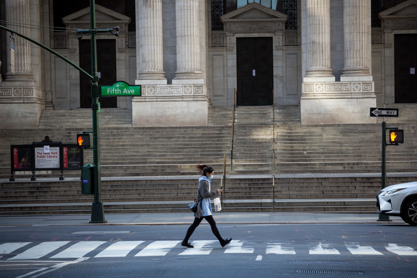 Thư viện công cộng New York ở New York, Mỹ đóng cửa. (Ảnh: THX/TTXVN)