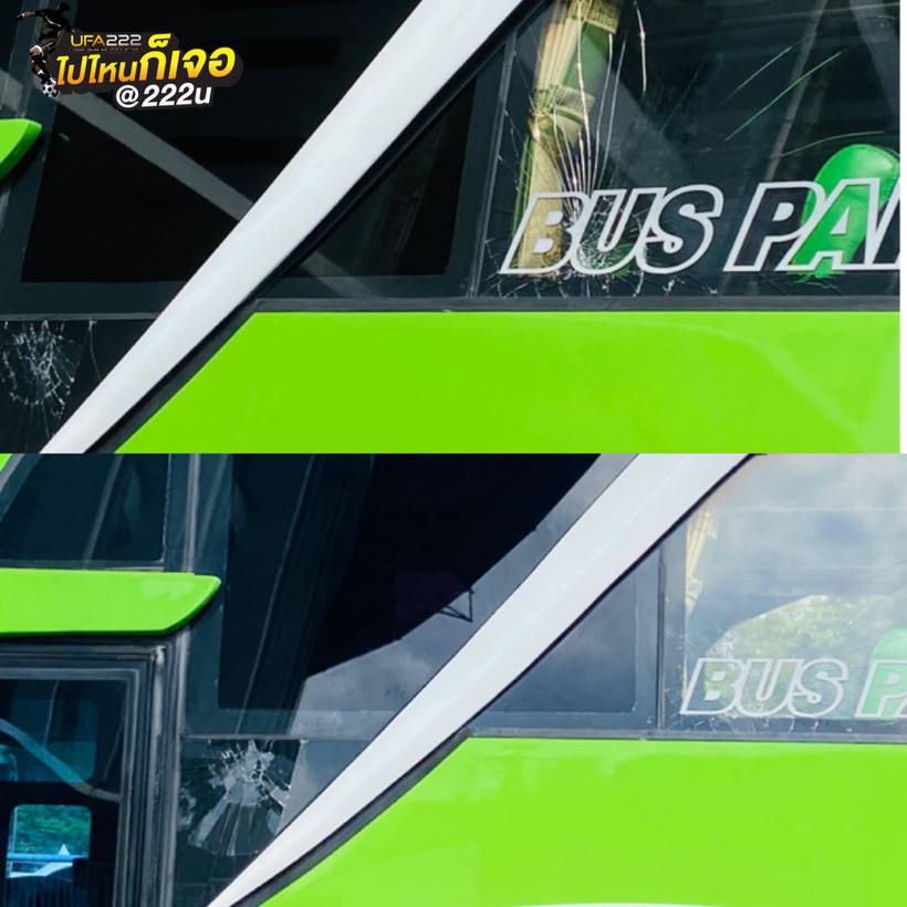 Hình ảnh xe chở đội tuyển Thái Lan bị tấn công.