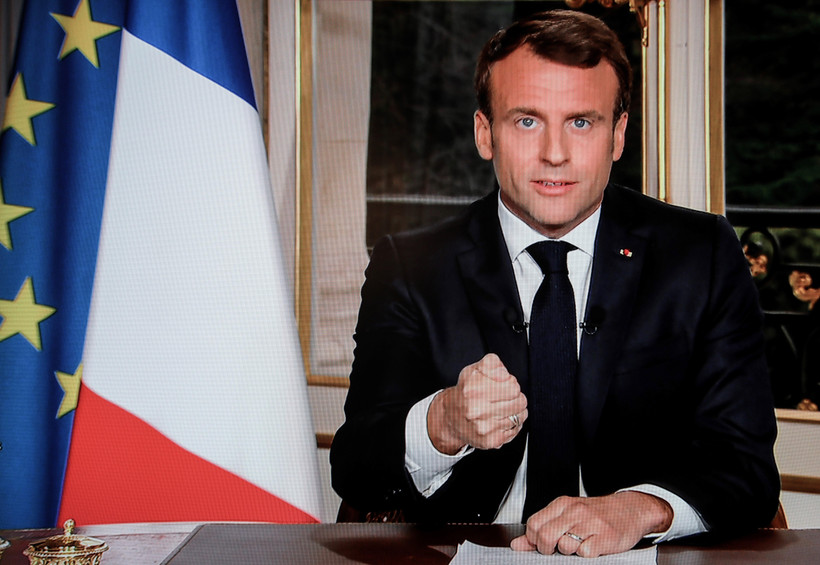 Tổng thống Pháp Emmanuel Macron phát biểu trên truyền hình quốc gia ngày 16/4/2019. (Ảnh: AFP/TTXVN)