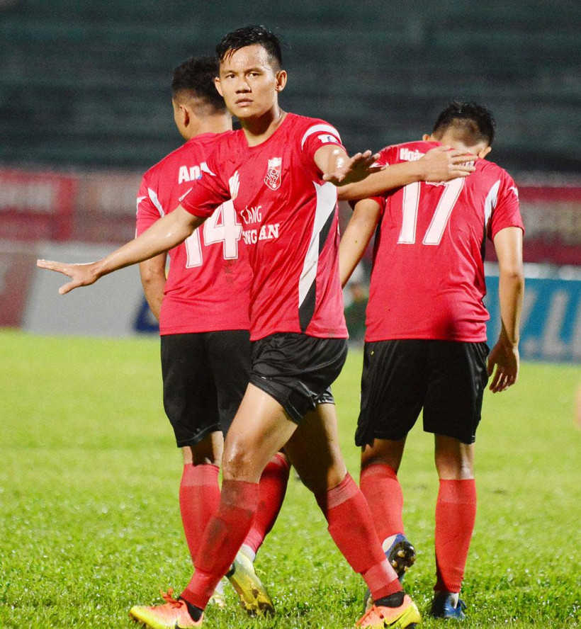 Long An trụ hạng Nhất Quốc gia 2020 thành công. (Ảnh: VPF) 