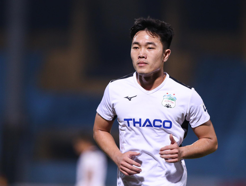 Xuân Trường và đồng đội thua 1-4 Viettel ở vòng 1 giai đoạn hai V-League 2020. (Ảnh: Hiển Nguyễn/Vietnam+) 