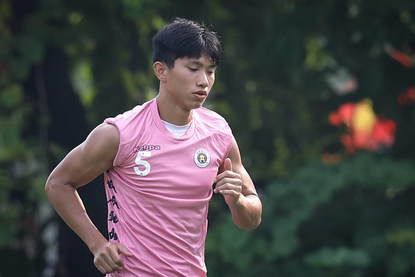 Đoàn Văn Hậu bị giãn phù dập dây chằng chéo trước, chéo sau, cơ gân kheo và sừng trước sụn chêm. (Ảnh: Hiển Nguyễn/Vietnam+)