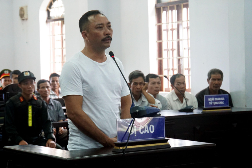 Bị cáo Phan Hữu Phượng tại phiên tòa. (Ảnh: Hưng Thịnh/TTXVN)