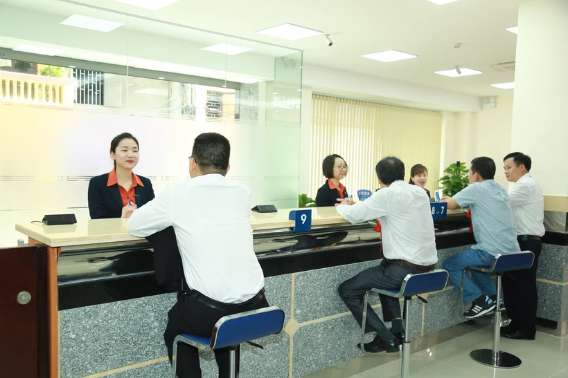 Sacombank dành 10.000 tỷ đồng với lãi suất chỉ từ 3% cho khách hàng cá nhân và doanh nghiệp. (Ảnh: PV/Vietnam+)