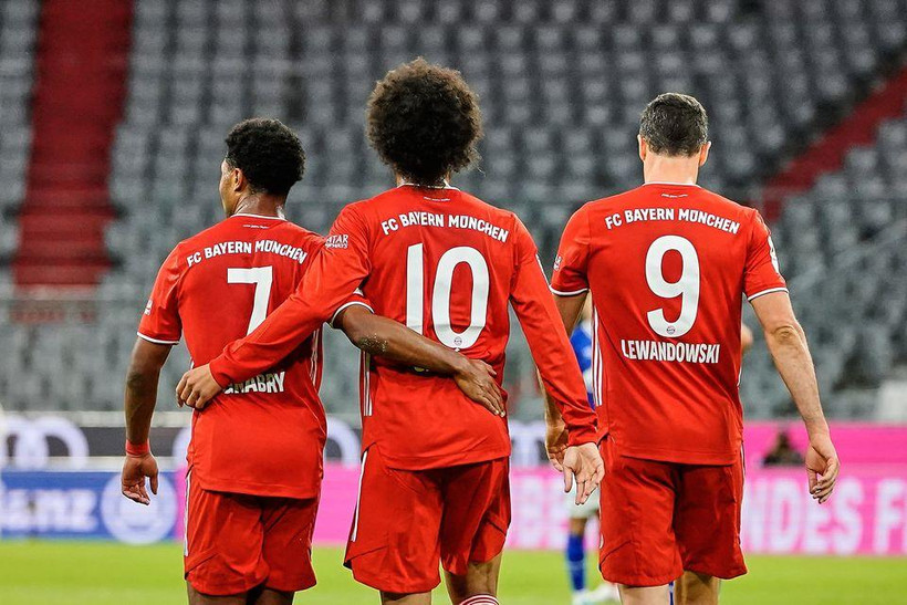 Số 7 Gnabry, số 10 Sané và số 9 Lewandowsky có trận khai mạc mùa giải hoàn hảo (Nguồn: Fcb.com)