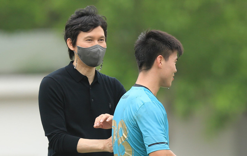 Huấn luyện viên Park Choong-kyun. (Ảnh: Hà Nội FC) 