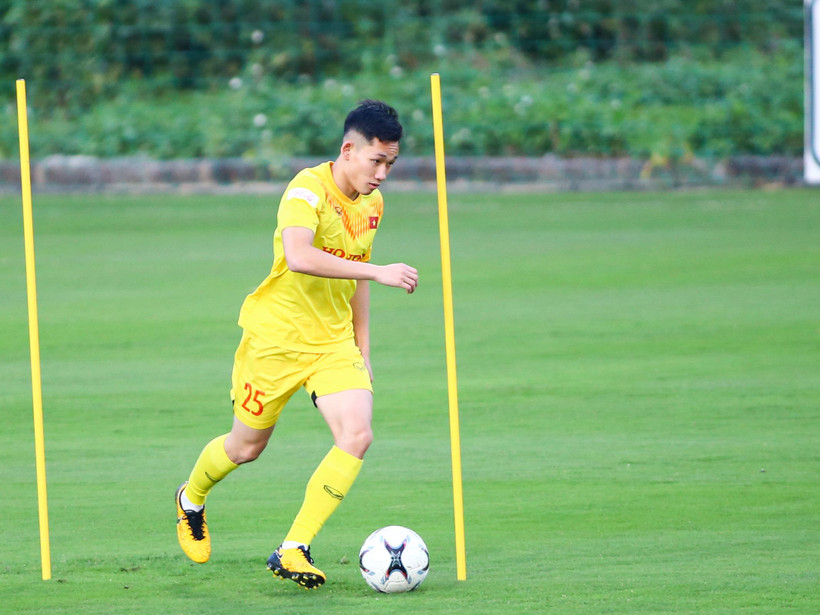 Hai Long gặp chấn thương nặng, không thể tiếp tục tập luyện cùng đội tuyển Việt Nam. (Ảnh: Hiển Nguyễn/Vietnam+) 