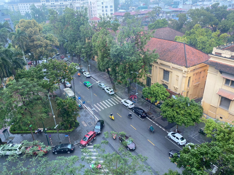 Góc phố đường Lý Thường Kiệt-Lê Thánh Tông sáng sớm ngày 25/2. (Ảnh: Vietnam+)