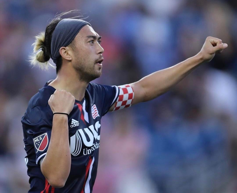 Lee Nguyên thi đấu ở V-League 2021 với tư cách cầu thủ nội do đã có quốc tịch Việt Nam. (Ảnh: FBNV) 