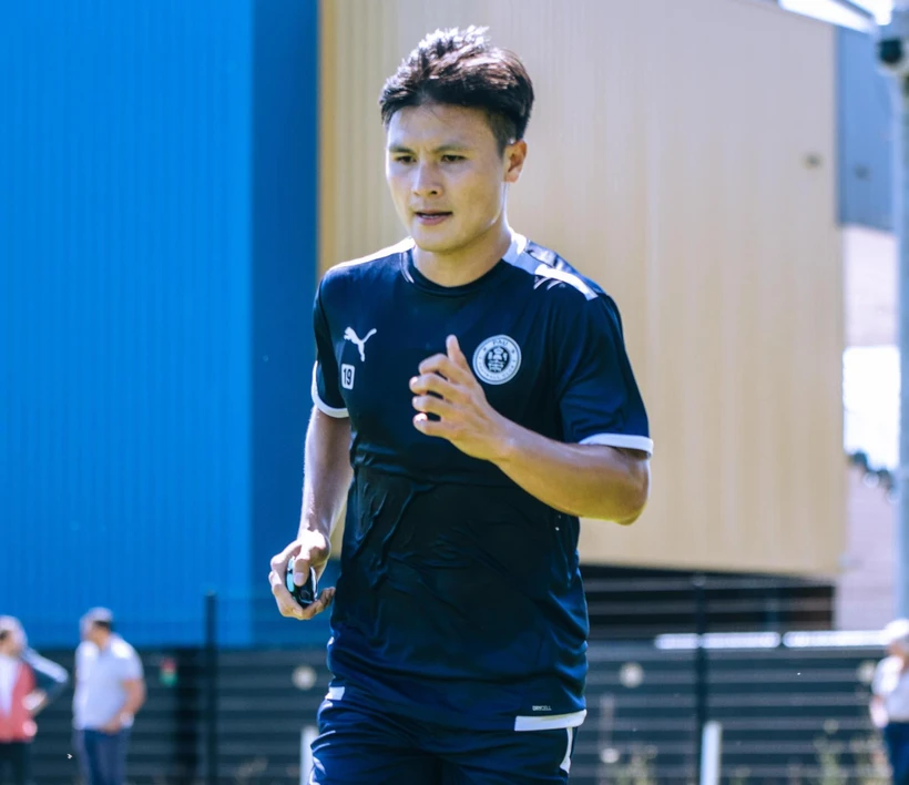 Quang Hải bước đầu thích nghi ổn định với đội bóng mới Pau FC. (Ảnh: FBNV) 