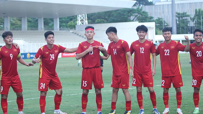 U19 Việt Nam thắng đậm 4-0 trước U19 Brunei với hai bàn thắng ở mỗi hiệp đấu. (Ảnh: VFF) 