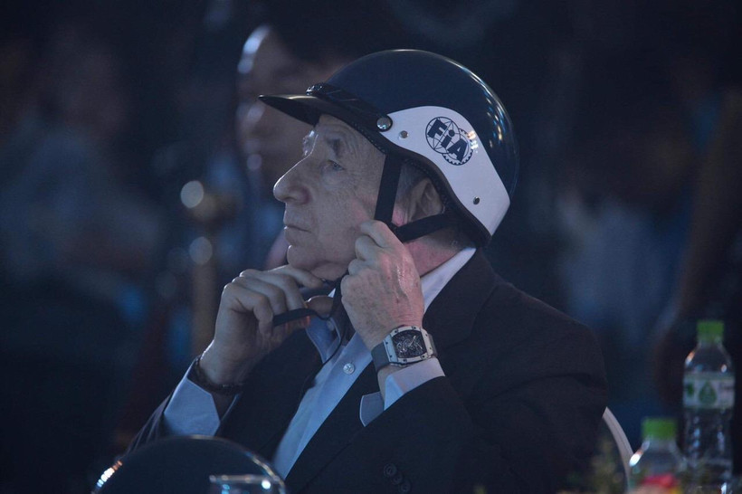 Ông Jean Todt cho biết, việc đội mũ bảo hiểm đạt chuẩn và đúng cách đã cứu 15.000 sinh mạng trong 10 năm qua. (Nguồn: Vietnam+)