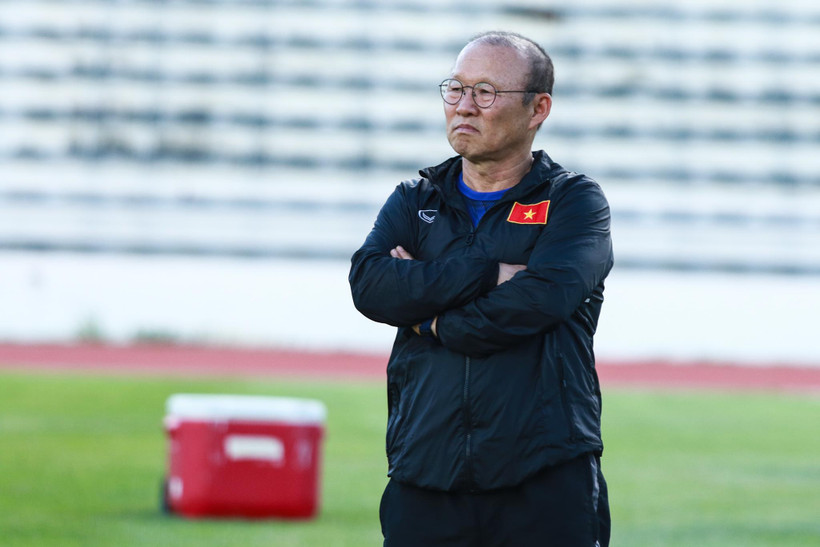 Huấn luyện viên Park Hang-seo chỉ đạo U22 Việt Nam từ xa bởi bận cùng tuyển quốc gia tham dự vòng loại World Cup 2022 tại Indonesia. (Ảnh: Nguyên An)