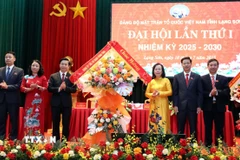 Lãnh đạo tỉnh Lạng Sơn chúc mừng thành công Đại hội Đảng bộ Mặt trận Tổ quốc Việt Nam tỉnh Lạng Sơn lần thứ nhất, nhiệm kỳ 2025-2030. (Ảnh: Văn Đạt/TTXVN)
